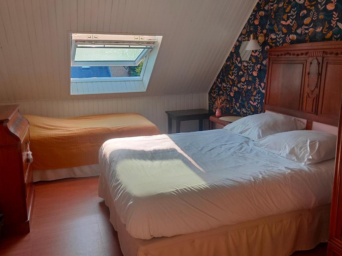 Chambres D'Hotes Et Gite D'Etape Avel Glaz Морле Номер фото